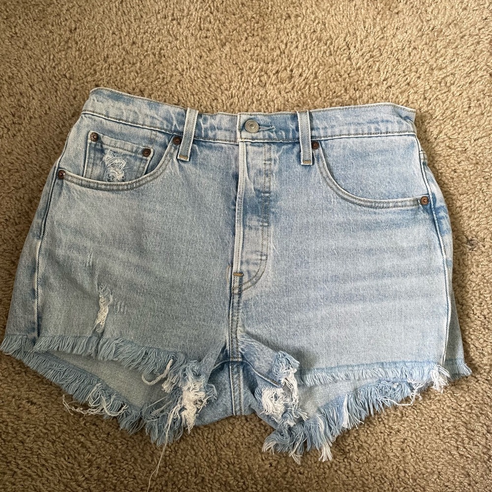 Woman Levi's Blue Jean Shorts Distressed Frayed Hem
